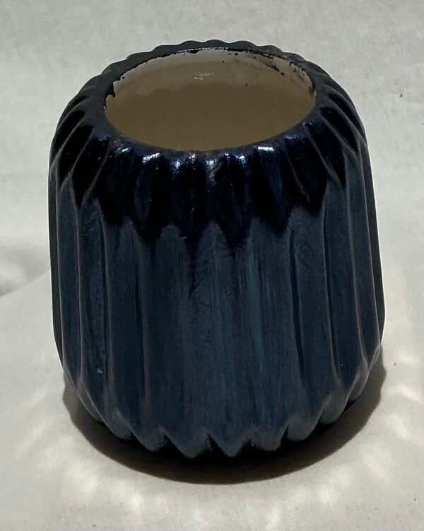 Rippled Ceramic Vase Short/Small - Image 4