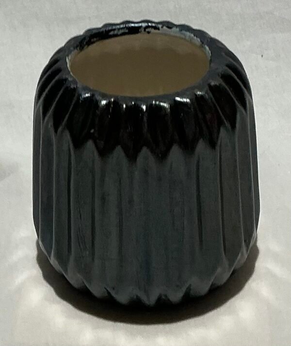 Rippled Ceramic Vase Short/Small - Image 7